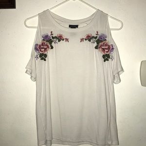 Rue 21 white flower cotton shirt